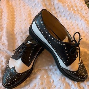 Leather MK, black and white wing tip/loafer! Nice